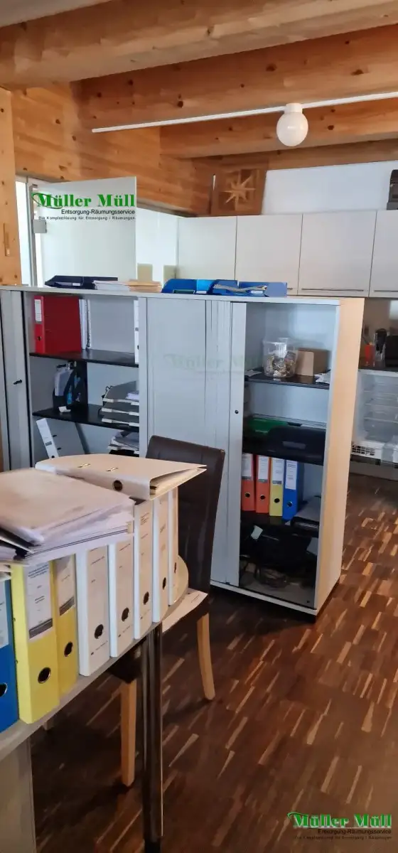 Büroräumung in Uznachs Umweltfreundliche Revolution: Innovatives Büroräumen mit Müller Müll